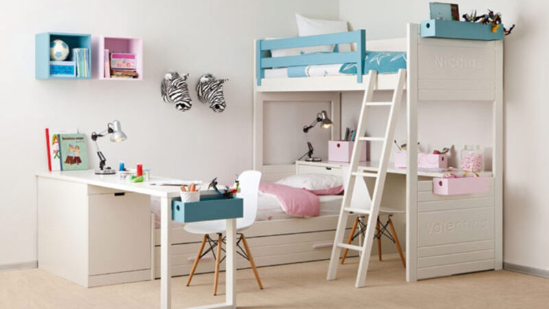 habitación infantil con cama nido y litera para espacios pequeños