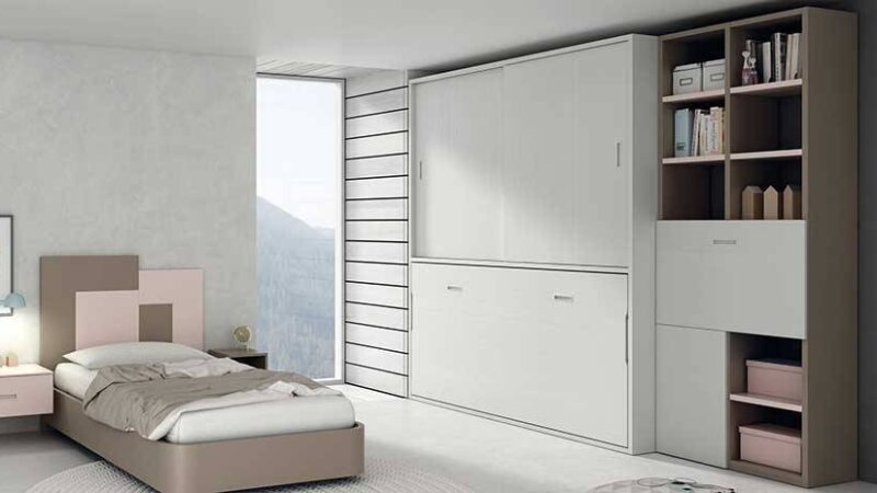 Mueble con cama abatible y armario integrado.