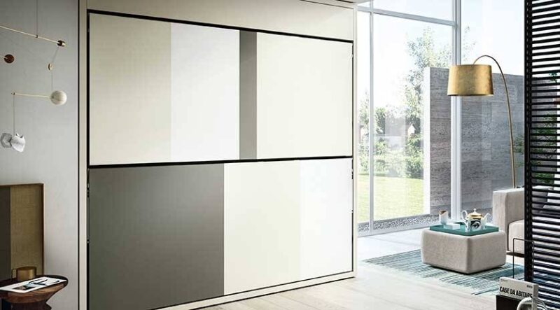 mueble cama discreto, con literas abatibles horizontales.
