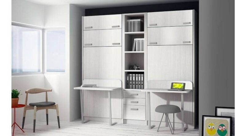 Litera vertical con mesa delante