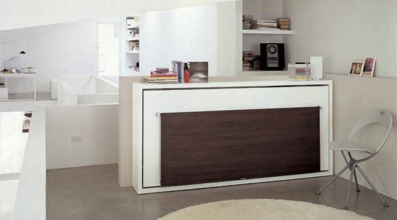 Mueble cama abatible individual con mesa abatible.
