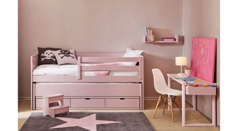 Habitación para una niña con cama extra - Imagen 2