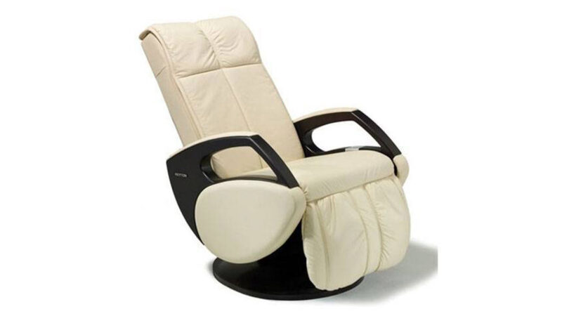 sillón de masaje Keyton Dynamic SensorSpa elegante en piel y madera