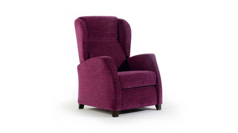 sillón relax orejero, reclinable, con motor eléctrico.