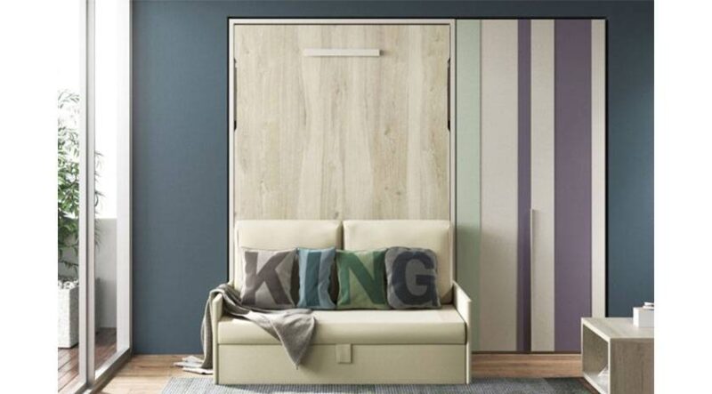 Mueble cama con sofá, estilo informal y colorido.