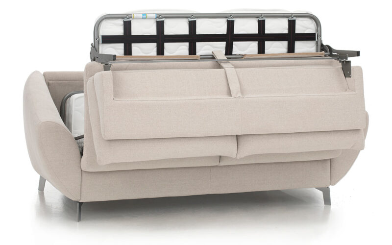 Sofá cama con diseño único, colchón HR o viscoelástico de 140x200 cm, fácil apertura, ideal para dormir a diario, disponible en varias tapicerías. Diseño medio abierto.