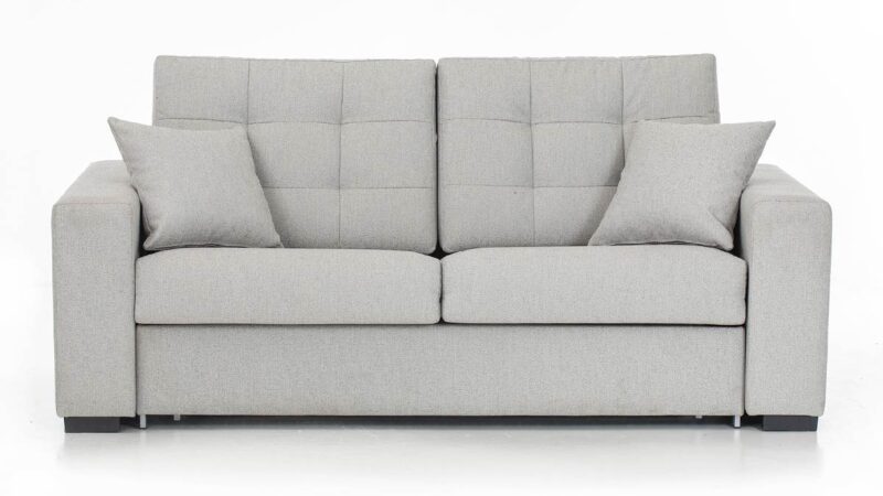 Sofá cama de matrimonio con respaldo capitoné, brazo recto, colchón de muelles o látex, apertura italiana fácil sin necesidad de quitar los cojines para convertirlo en cama. Diseño frontal.