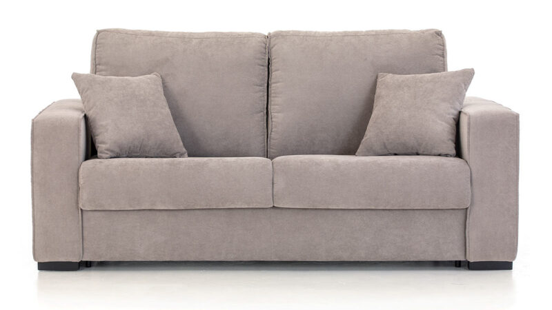 Sofá cama sencillo y estiloso de 140x190 con colchón HR de alta densidad, apertura fácil sin mover cojines, opción de colchón viscoelástico y gran confort para un descanso óptimo. Diseño frontal.