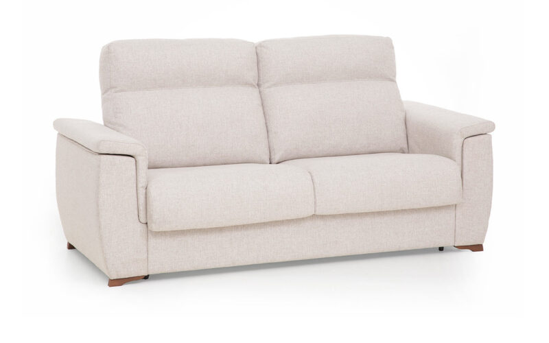 Sofá cama de brazo recto con sobrebrazo, de matrimonio en varias medidas, con colchón de látex de 15 cm, apertura italiana fácil, chaise longue abatible y tapicería desenfundable. Diseño con perspectiva.