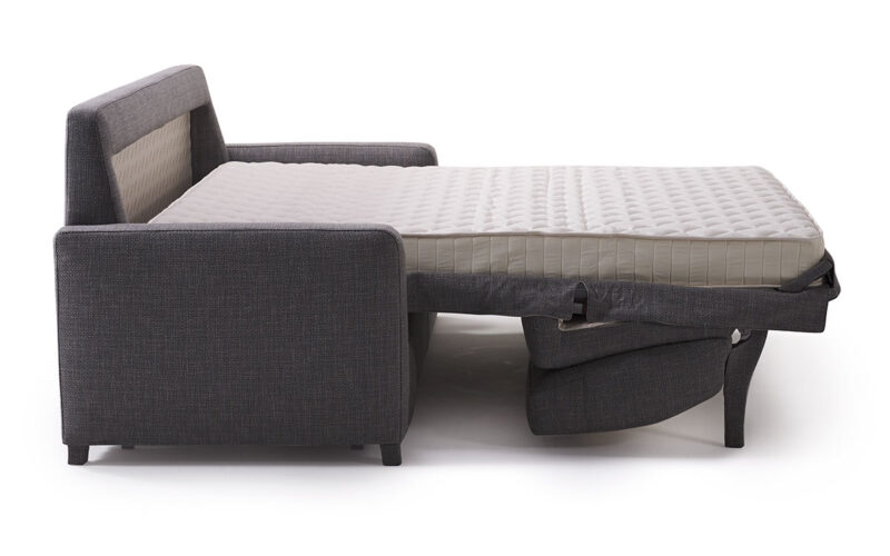 Sofá cama 180x200, colchón HR de alta densidad y látex, diseño italiano elegante, cómodo para uso diario, desenfundable, desmontable y fácil de abrir sin quitar almohadones. Diseño abierto.