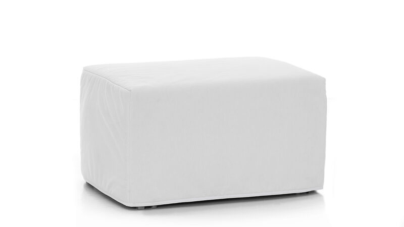 Puf cama moderno con colchón de alta densidad, somier de lamas, apertura fácil y funda con vivo personalizable. Diseño frontal.