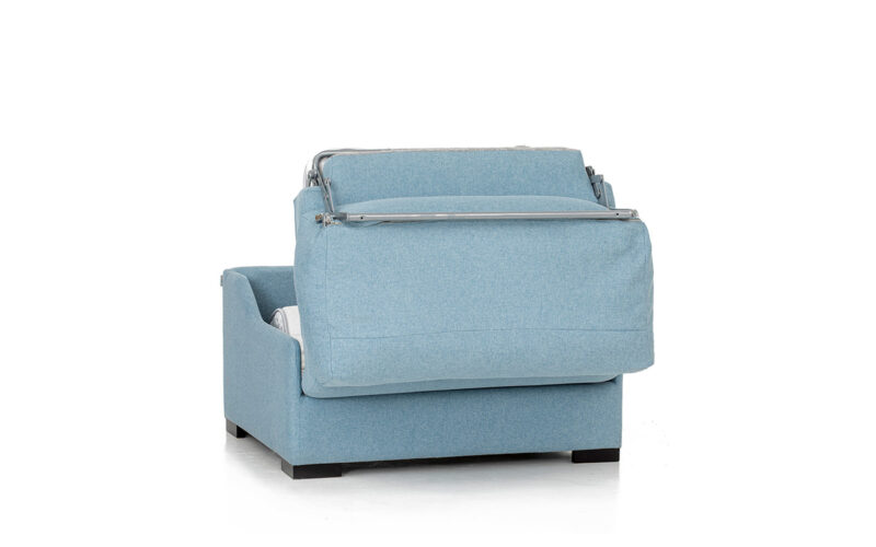 Sillón cama de 90x190 con somier metálico y colchón HR, muy cómodo y compacto para uso diario. Diseño medio abierto.