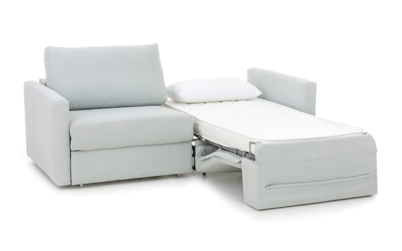 Sofá cama gemelas con apertura intuitiva, diseño compacto y hueco para almohadas, ideal para uso frecuente en espacios pequeños. Diseño abierto.