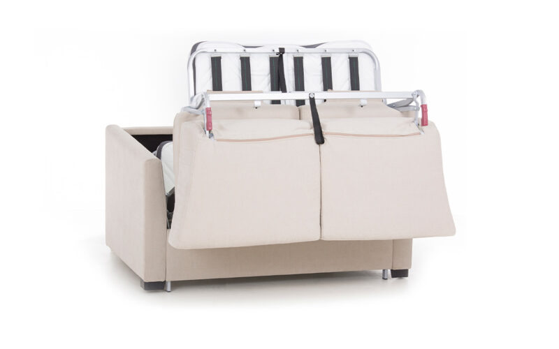 Sofá cama 90x190 ultracompacto con brazo estrecho, fondo reducido y colchón HR o viscoelástico. Diseño medio abierto.