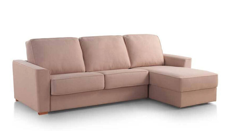 Sofá cama de matrimonio con chaise longue, económico y funcional, apertura italiana sin quitar almohadones, diseño moderno. Diseño con persepctiva.