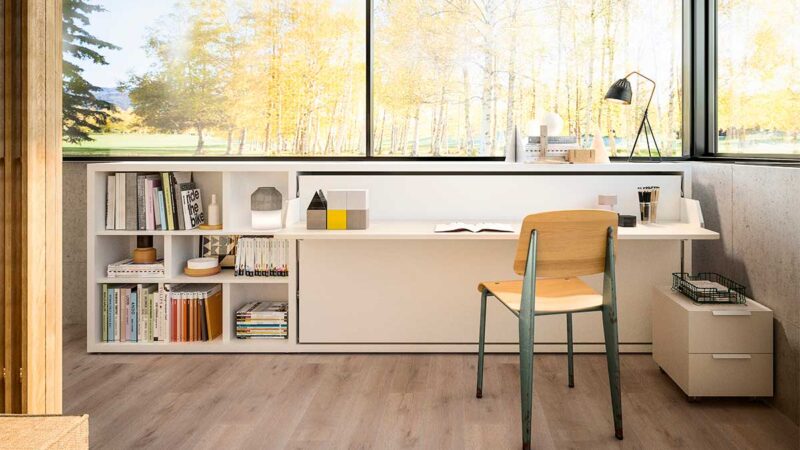 Cama abatible horizontal individual con mesa basculante y sistema de apertura segura patentada.