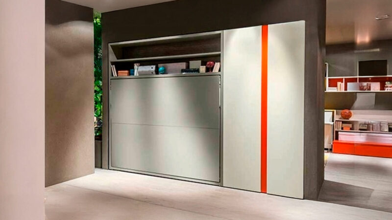 Cama de matrimonio horizontal de gran tamaño con cómodo plegado compacto.