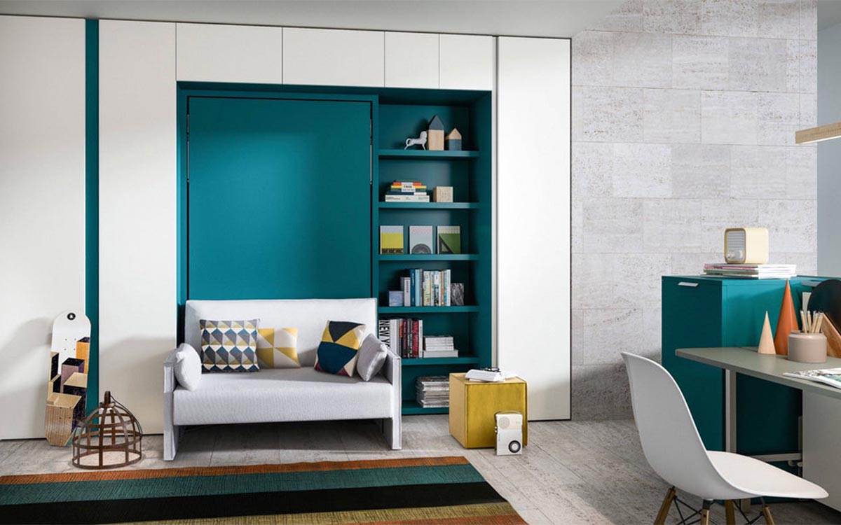 Sofa desenfundaba y cama abatible con apertura amortiguada.