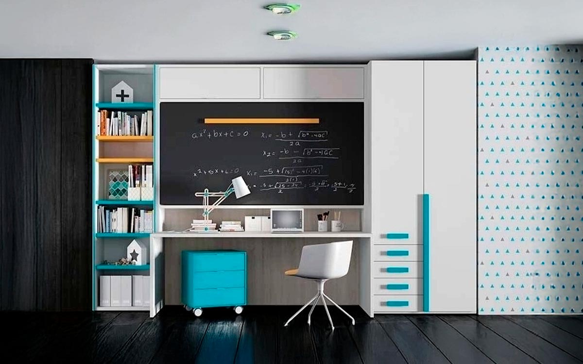 Cama abatible horizontal elevada con escritorio inferior integrado.