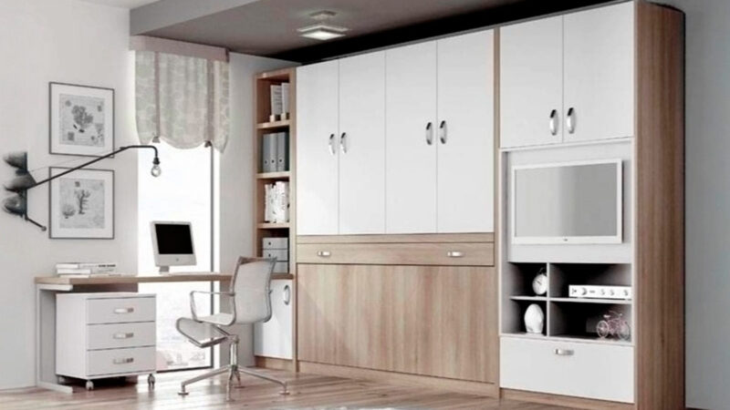 Cama abatible individual con cómodo armario superior y puerta corredera.