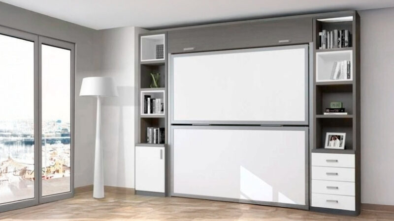 Litera abatible horizontal resistente al uso intensivo.