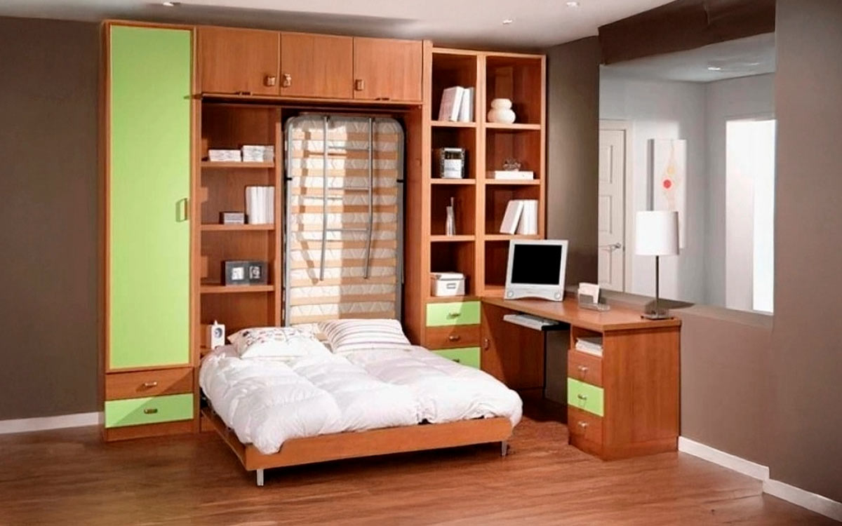 Litera abatible vertical con cama de matrimonio e individual.